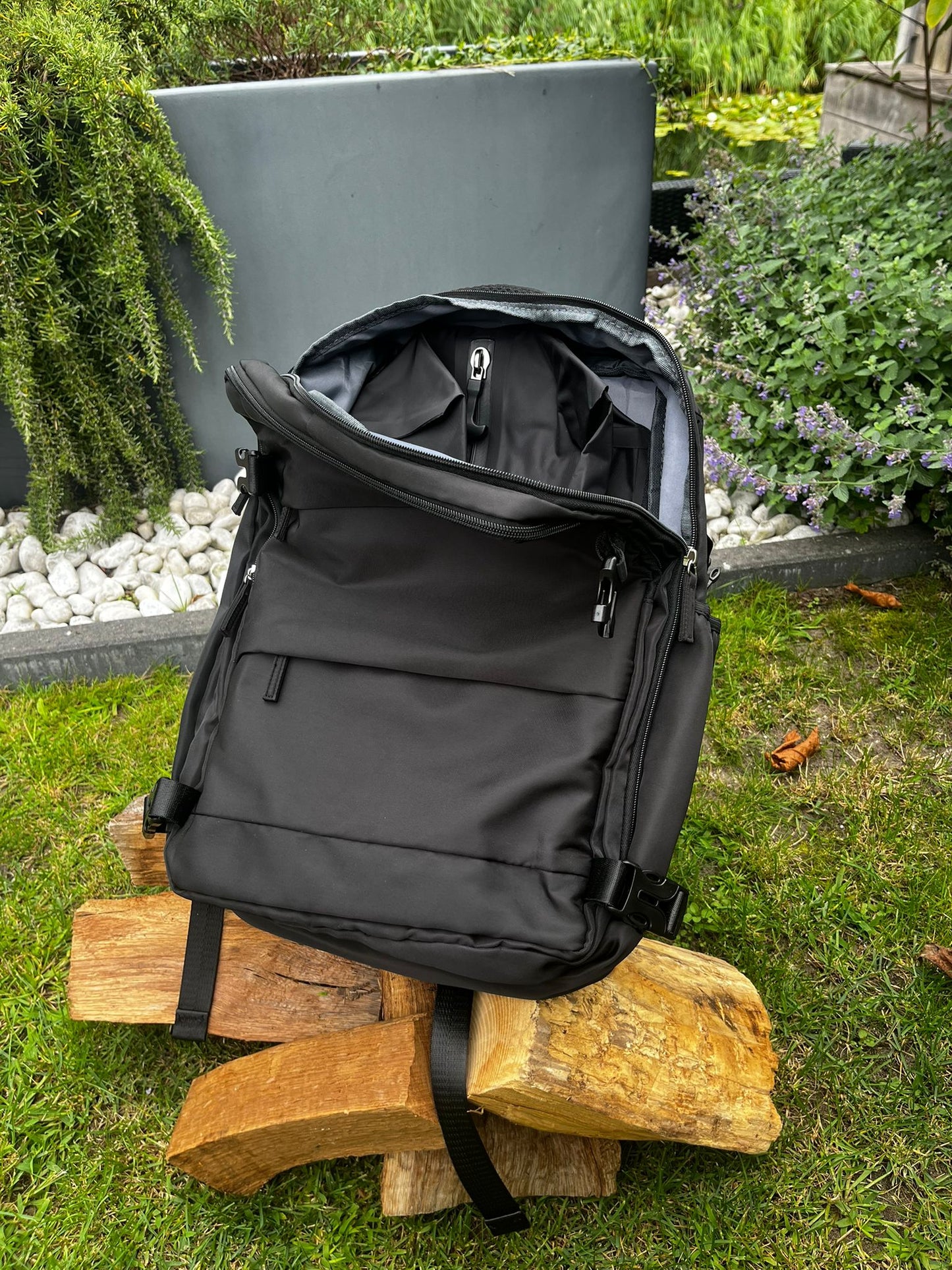 Travel Vac V1™